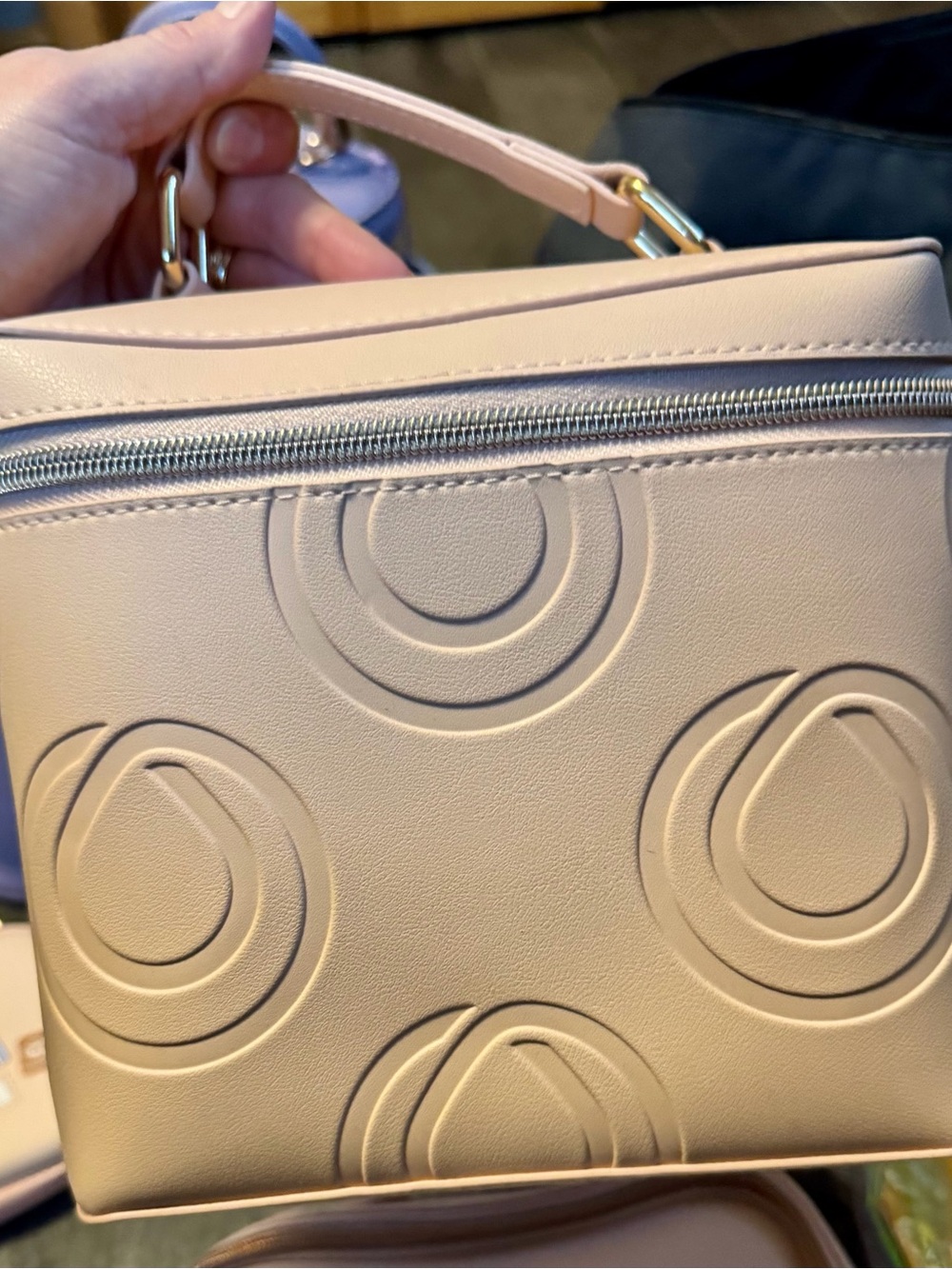 MONAT Bags - Picture 6 of 7